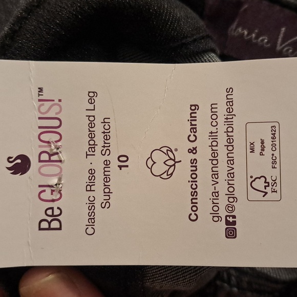 Gloria Vanderbilt Amanda Classic Rise Tapered Leg Jeans in Smoke Shimmer-10 - Picture 4 of 4